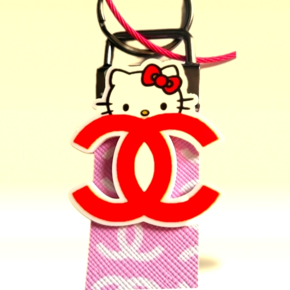 Hello Kitty Key Fob Wristlet Keychain - Picture 2 of 4